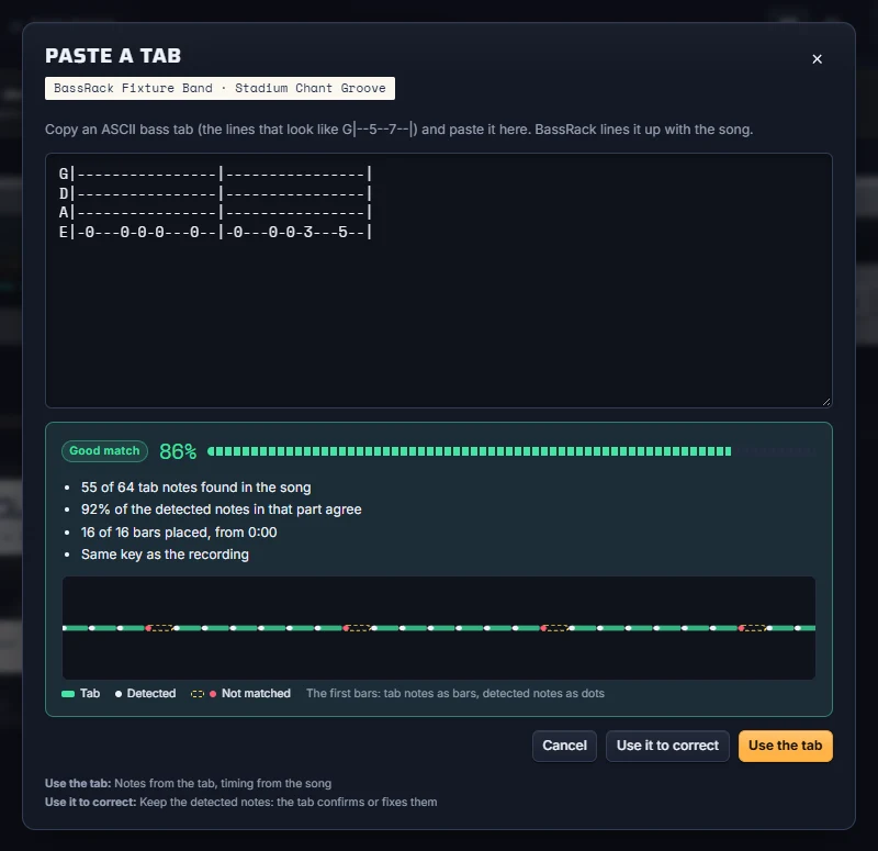 El diálogo para pegar una tablatura, con una tablatura de bajo pegada y su informe de coincidencia